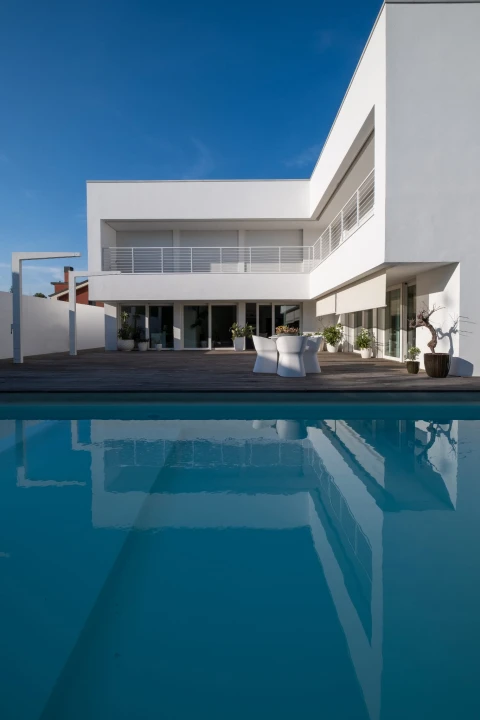 SUNSHADES_LIFESTYLE_0012.jpg