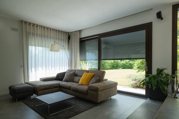 SUNSHADES_LIFESTYLE_0013.jpg