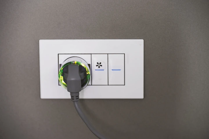 PLUG-CONTROL F_SOCKET_01.jpg